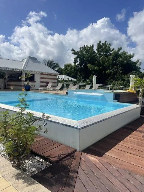 Grande Vigie Gite Piscine Commune Saint-Francois